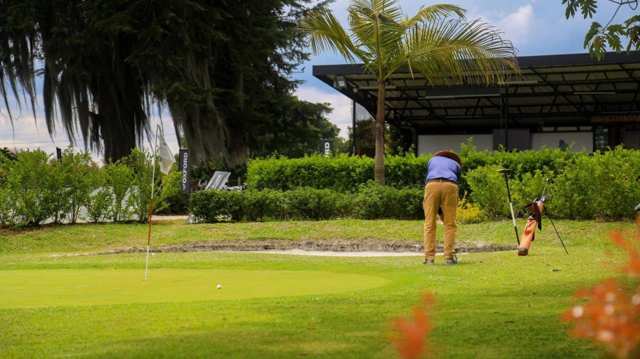 Hotel & Golf Isak Aeropuerto 리오네그로 외부 사진