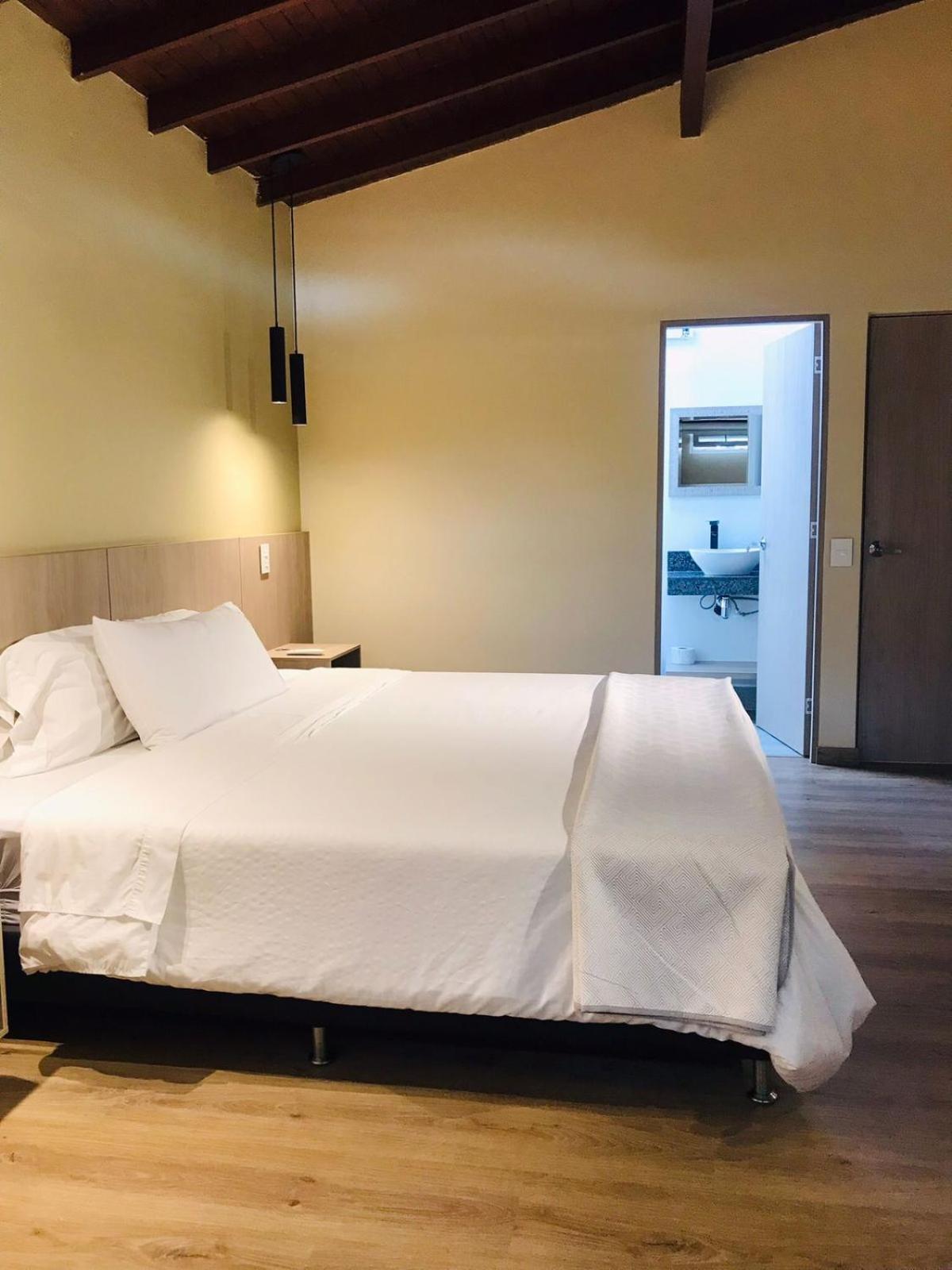 Hotel & Golf Isak Aeropuerto 리오네그로 외부 사진